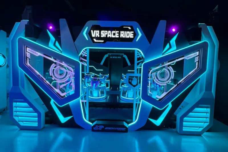 atração VR space ride