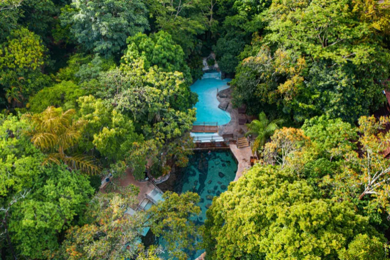 Foto Piscinas de águas naturalmente quentes do Parque das Fontes