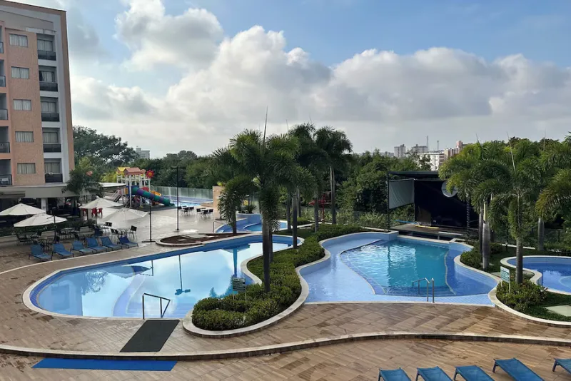 Foto da divisão de piscinas por naturezas