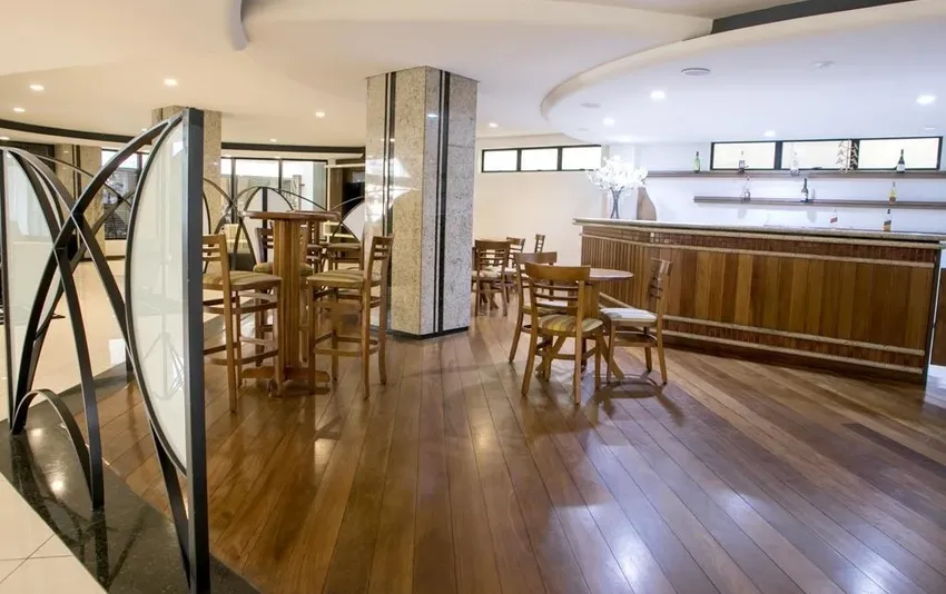 Foto do espaço do café da manhã