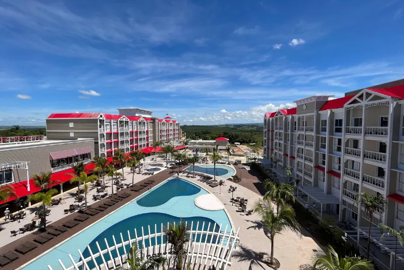 Foto aérea das piscinas