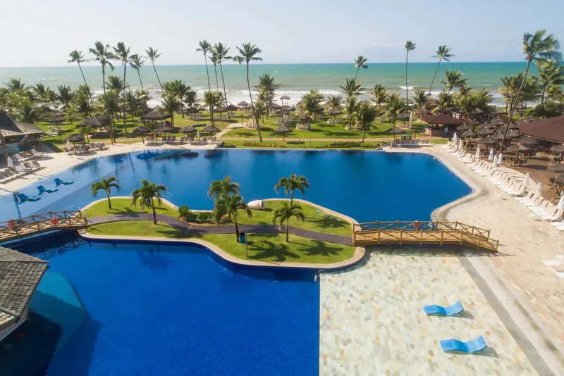 Foto aérea das piscinas