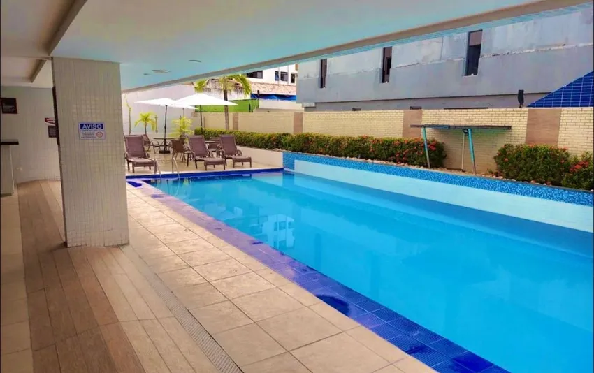 Foto piscina do hotel
