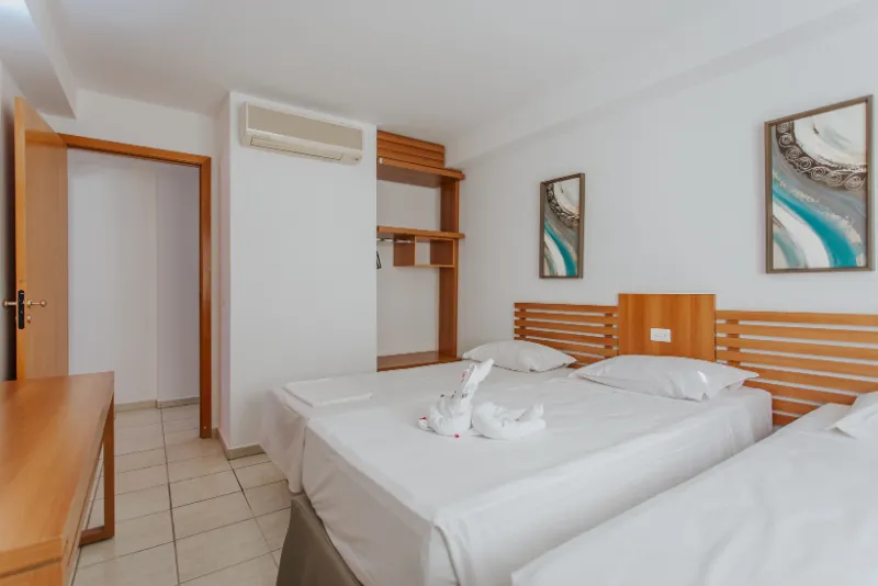 Foto do quarto familia do hotel