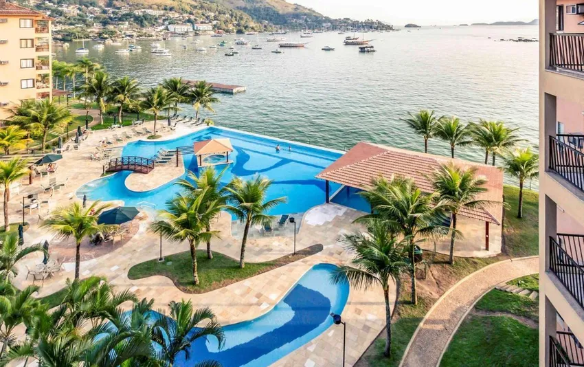 Foto aérea das piscinas