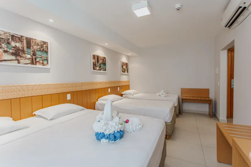Foto do quarto familia do hotel