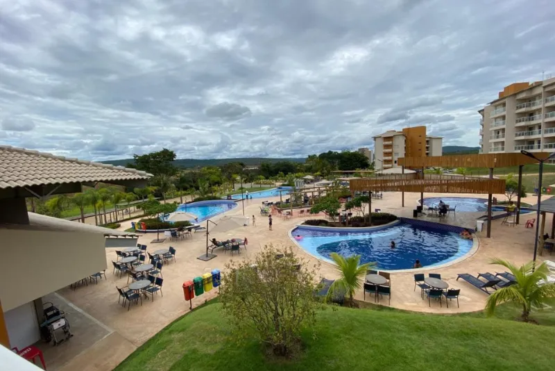 Foto onde da para ver todaa parte do hotel