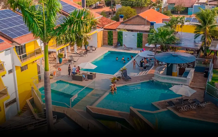 Foto aérea das piscinas