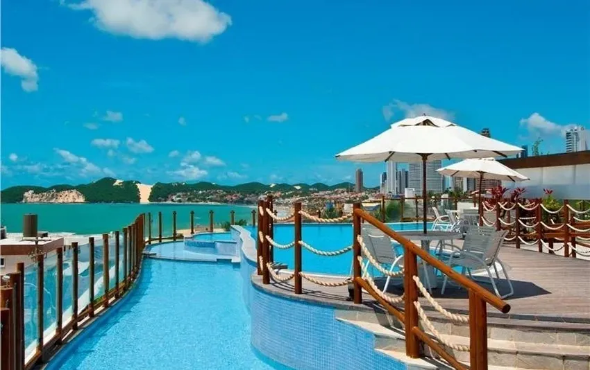 Foto da piscina vista praia