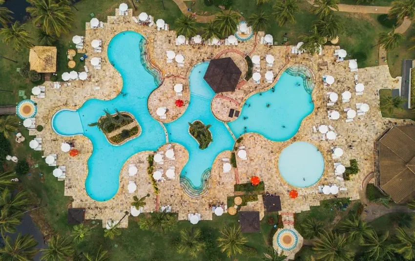 Foto aérea das piscinas