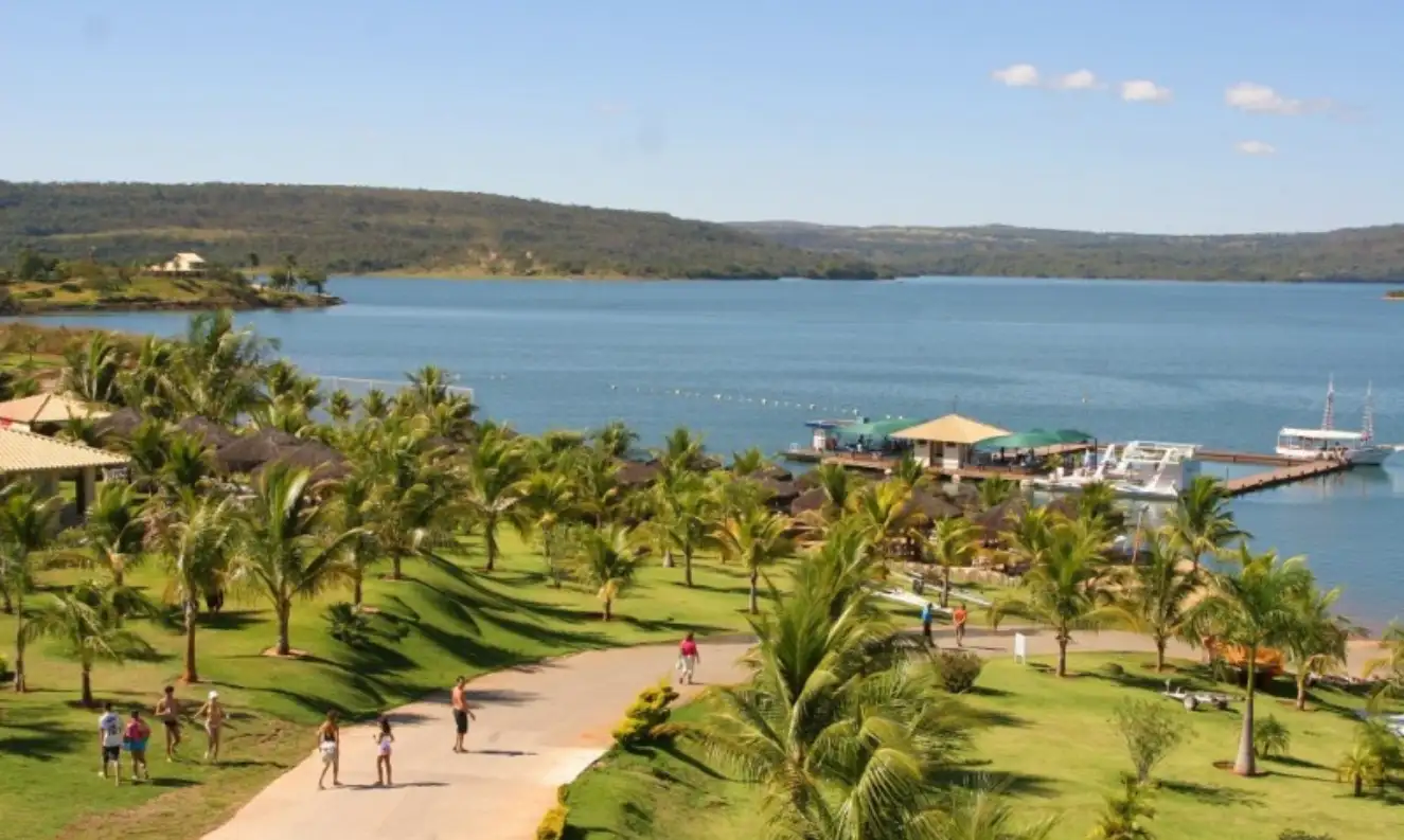 Hospedagem à beira do Lago Corumbá: descubra um lado diferente de Caldas Novas